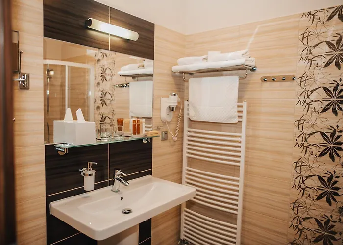 Elegance Отель 4*