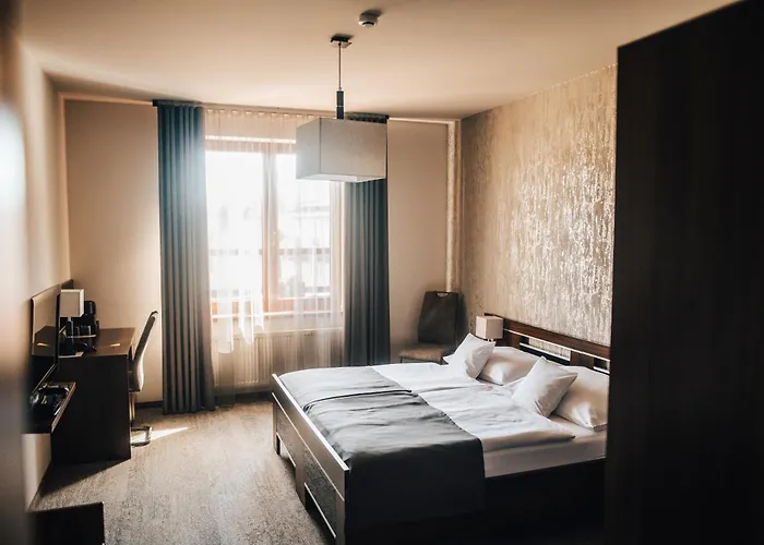 Hotell Elegance 4*