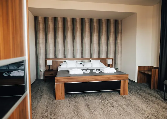 Elegance Отель 4*