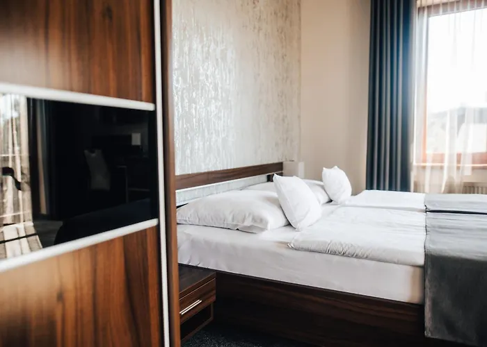 Elegance Hotell